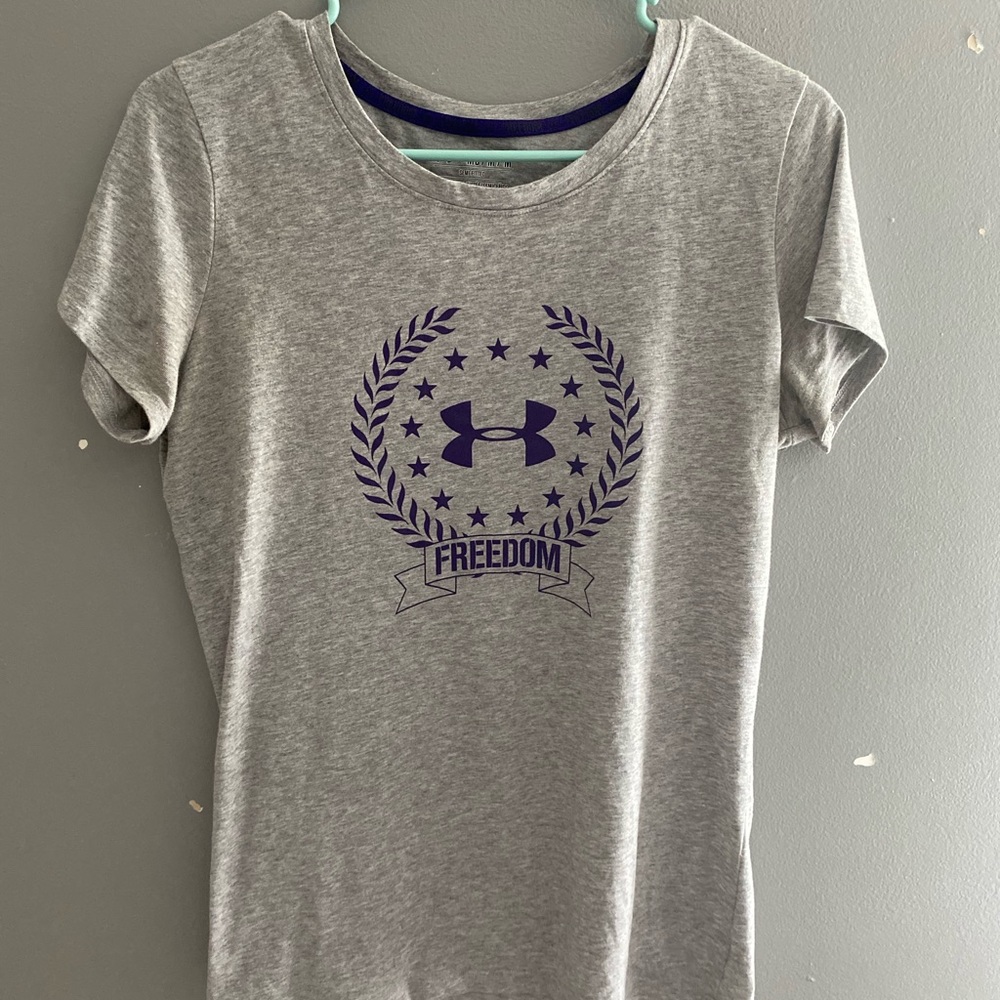 Under armor t shirt